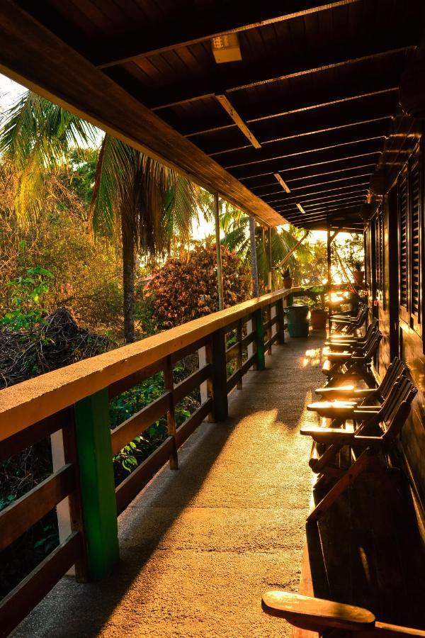 Hotel La Cascada Puntarenas Ngoại thất bức ảnh